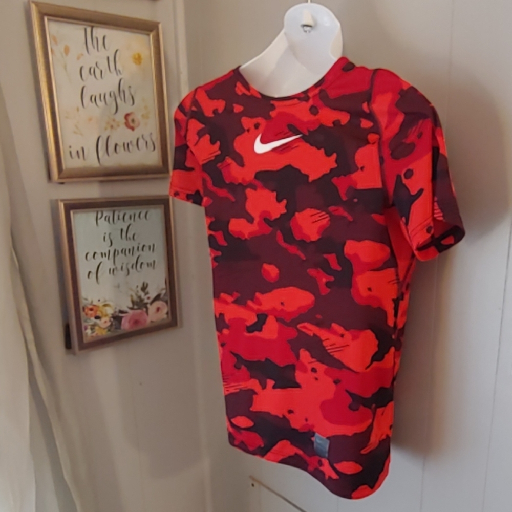 Big Boys Nike Pro Athletic Drifit T-shirt